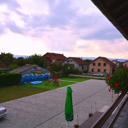 10 Apartments Novi Sad Esterno foto