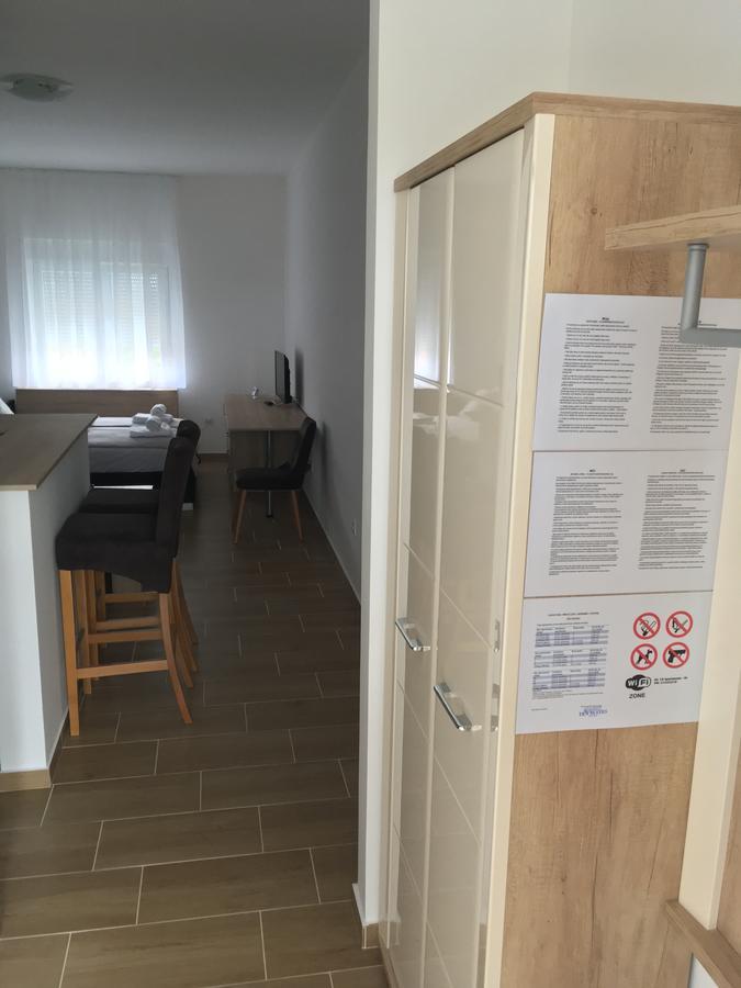 10 Apartments Novi Sad Esterno foto